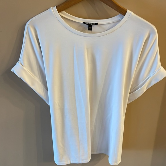 Express White Top with Tie Size Medium NWT - Picture 9 of 12